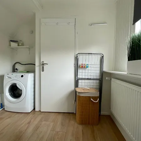 Apartment T-rots, Prachtig Zomerhuis