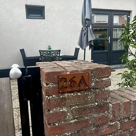 Apartment T-rots, Prachtig Zomerhuis
