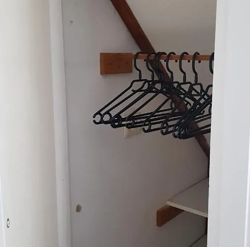 T-rots, Prachtig Zomerhuis 公寓